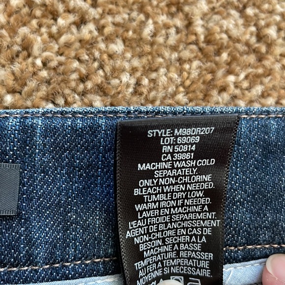 TAHARI Jeans straight leg dark blue Size 10 Roomy - Picture 11 of 13